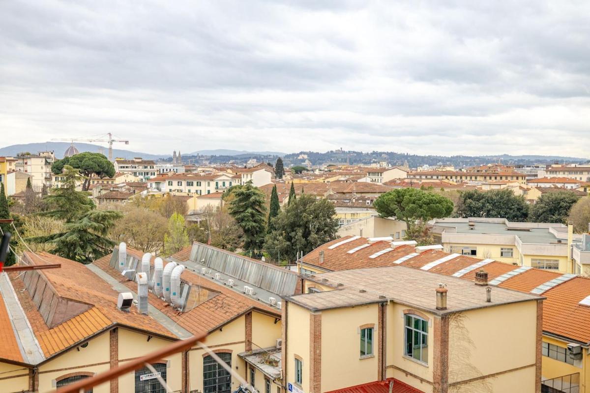 With A View And A Glass Of Wine! Apartment